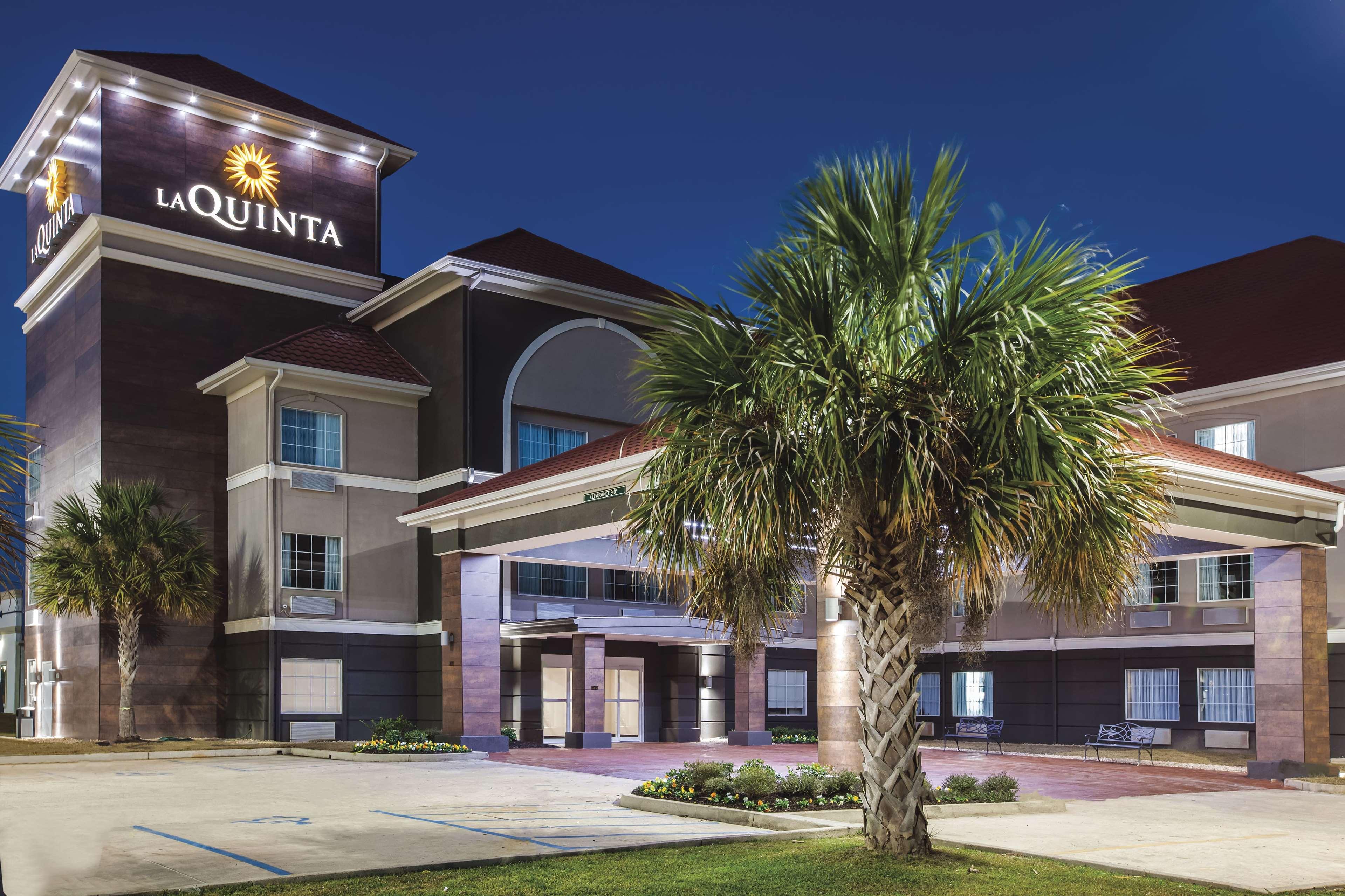 La Quinta By Wyndham Walker - Denham Springs Hotel Exterior foto